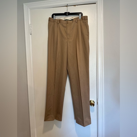 LL Bean Mens 36 Comfort Waist Straight Creased Flap Pocket Tan Chino Dress Pant - Picture 1 of 14